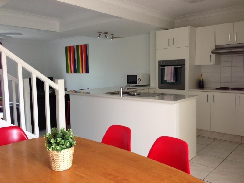 2 Coolgardie Street, Elanora QLD 4221