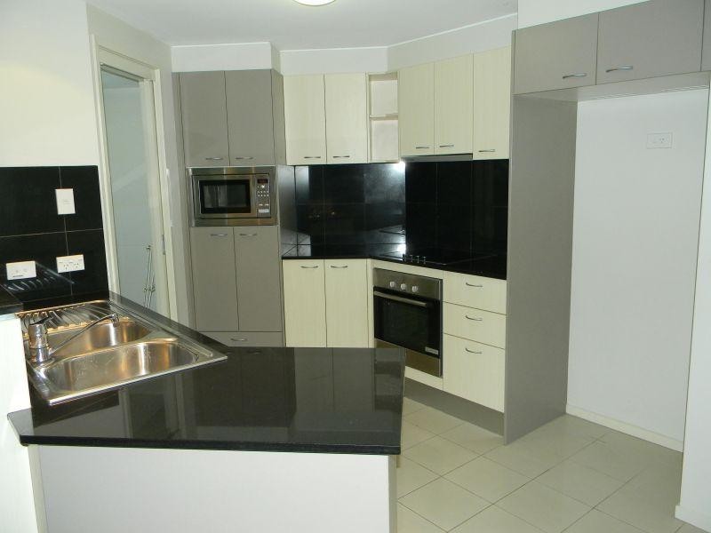 34/21 Cypress Avenue, Surfers Paradise QLD 4217