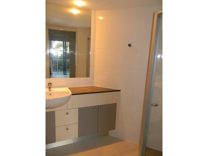34/21 Cypress Avenue, Surfers Paradise QLD 4217