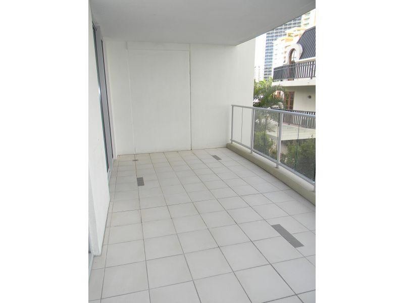 34/21 Cypress Avenue, Surfers Paradise QLD 4217