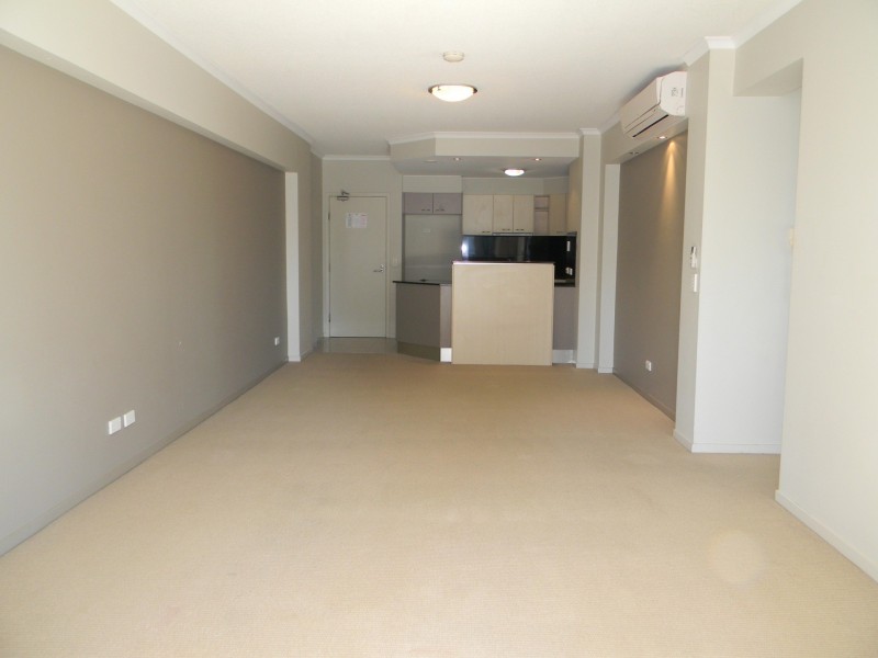 34/21 Cypress Avenue, Surfers Paradise QLD 4217