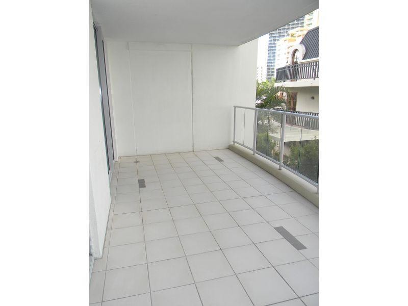 21 Cypress Avenue, Surfers Paradise QLD 4217