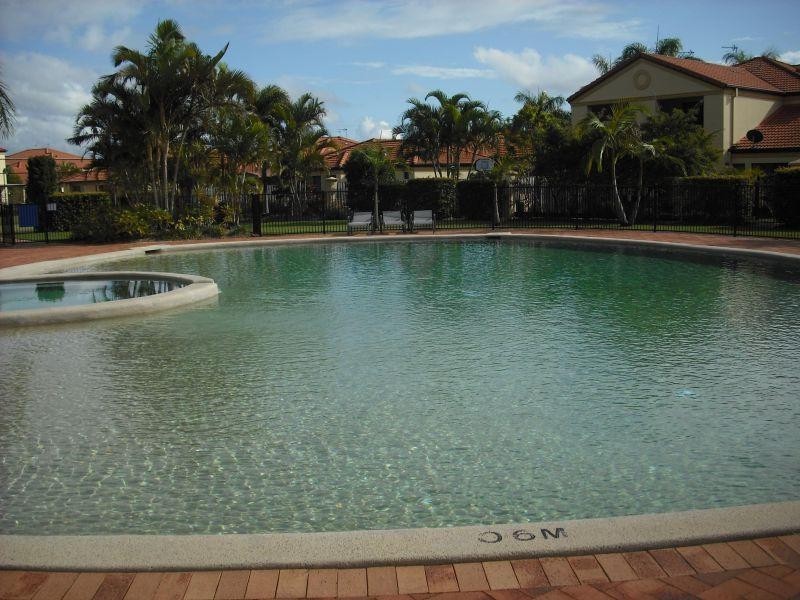 38 Caseys Road, Hope Island QLD 4212