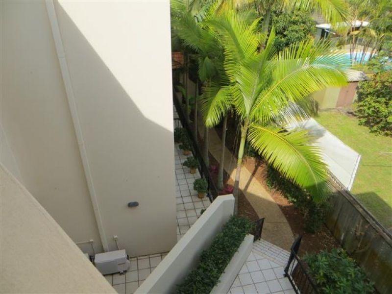 16 Markeri Street, Mermaid Beach QLD 4218