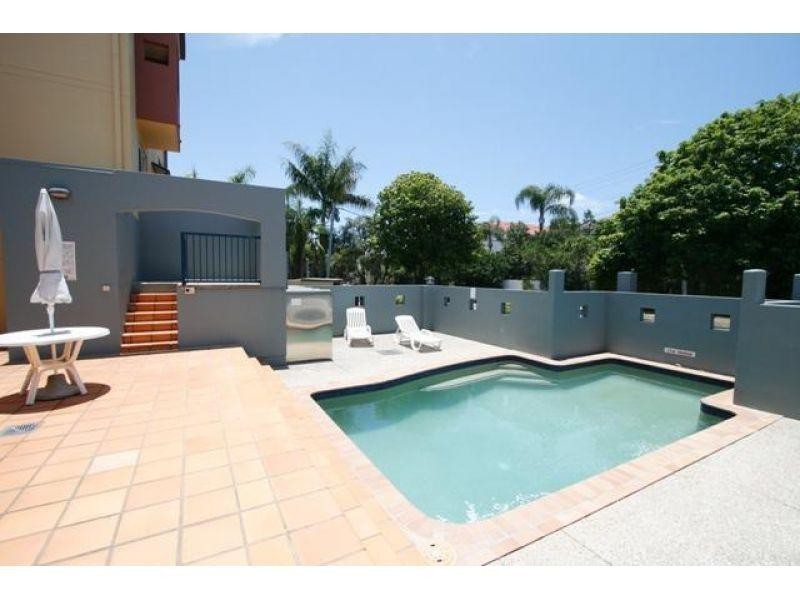 22/10-14 Purli Street, Chevron Island QLD 4217