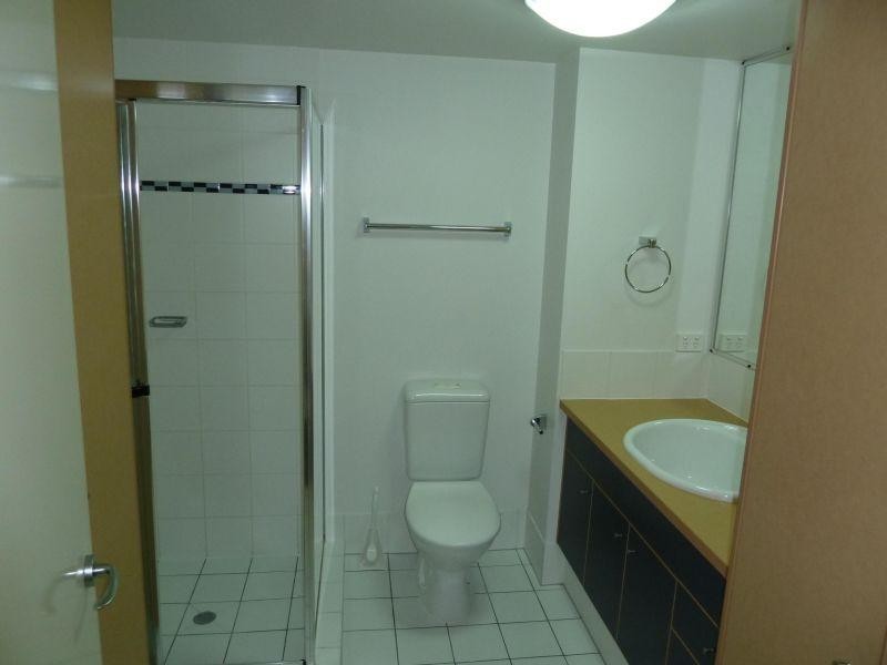 15 Goodwin Street, Kangaroo Point QLD 4169