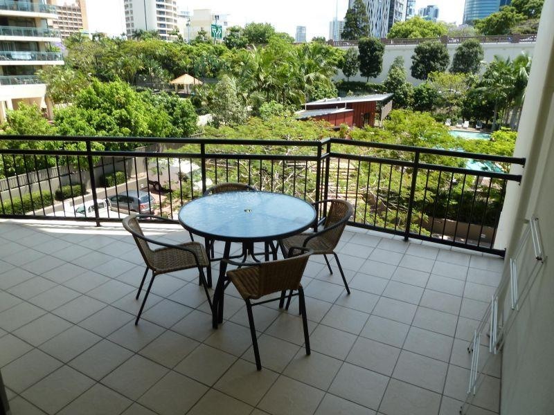 15 Goodwin Street, Kangaroo Point QLD 4169