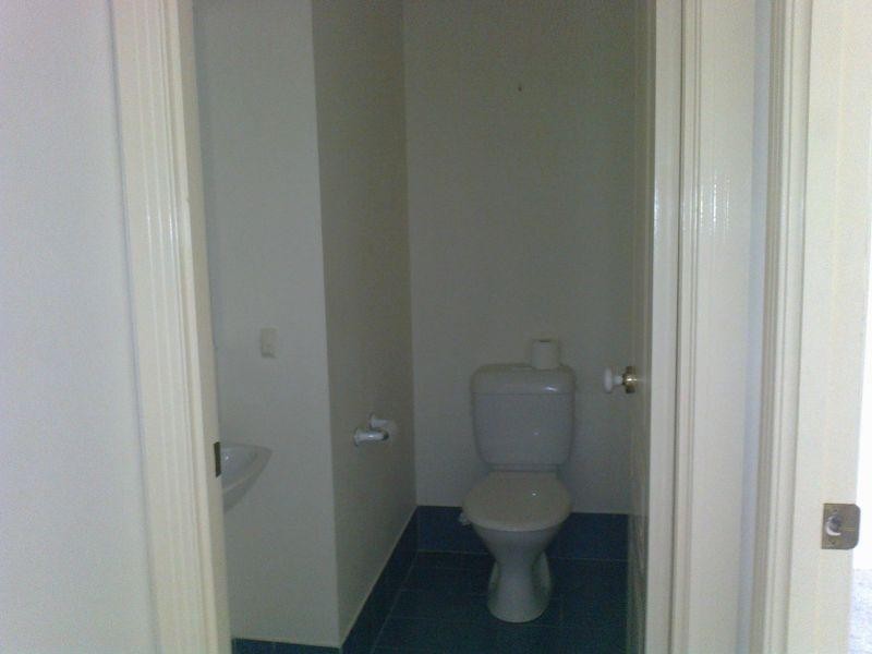 30-36 Burra Street, Chevron Island QLD 4217