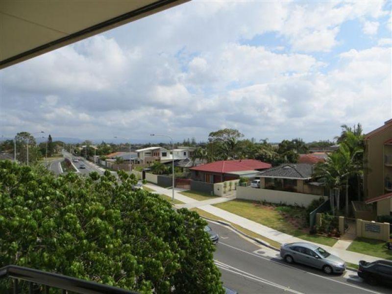 16 Markeri Street, Mermaid Beach QLD 4218