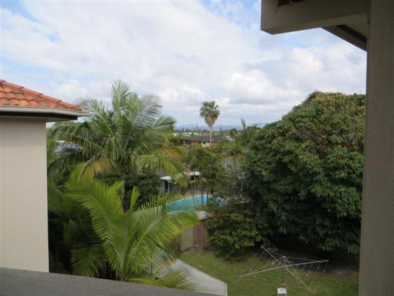 16 Markeri Street, Mermaid Beach QLD 4218