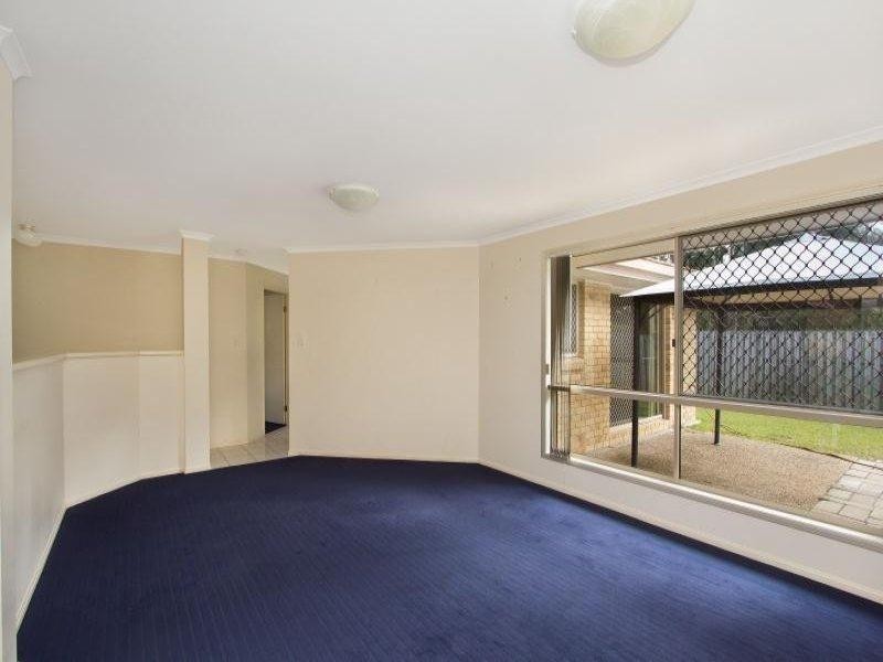 33 Northlakes Drive, Elanora QLD 4221