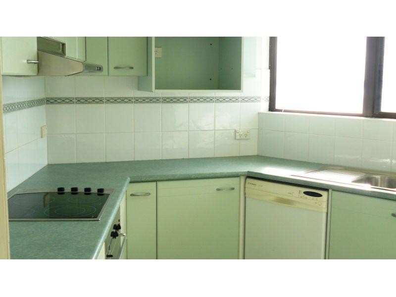 44A 44A/9 Bayview Street, Runaway Bay QLD 4216