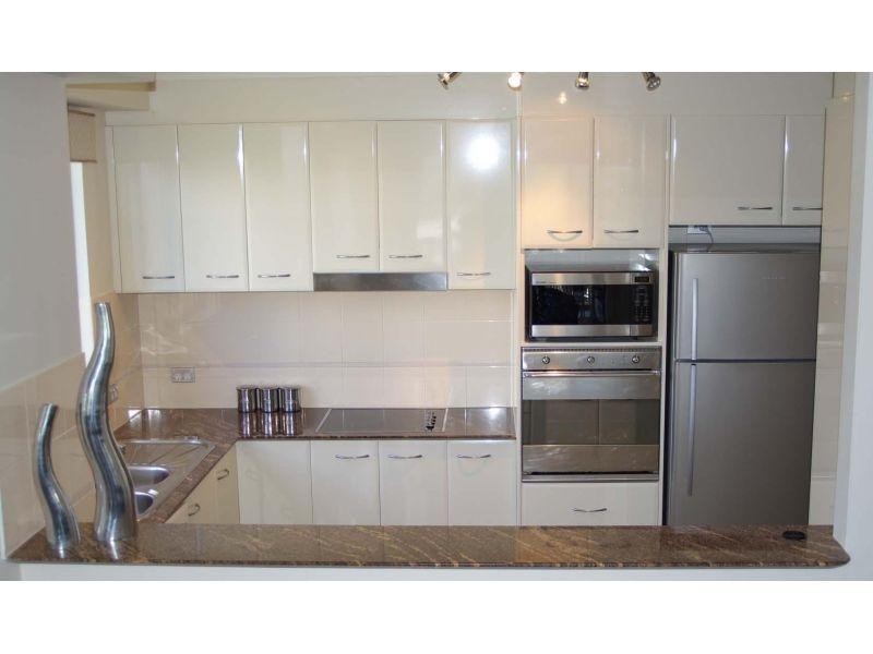 24/1-9 Hughes Avenue, Main Beach QLD 4217