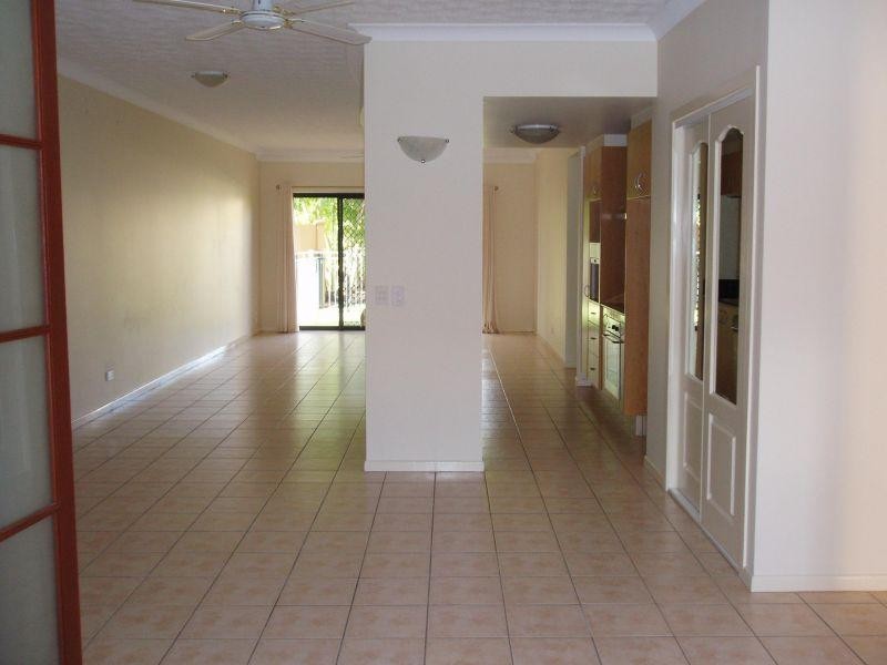 85 Palm Meadows Drive, Carrara QLD 4211