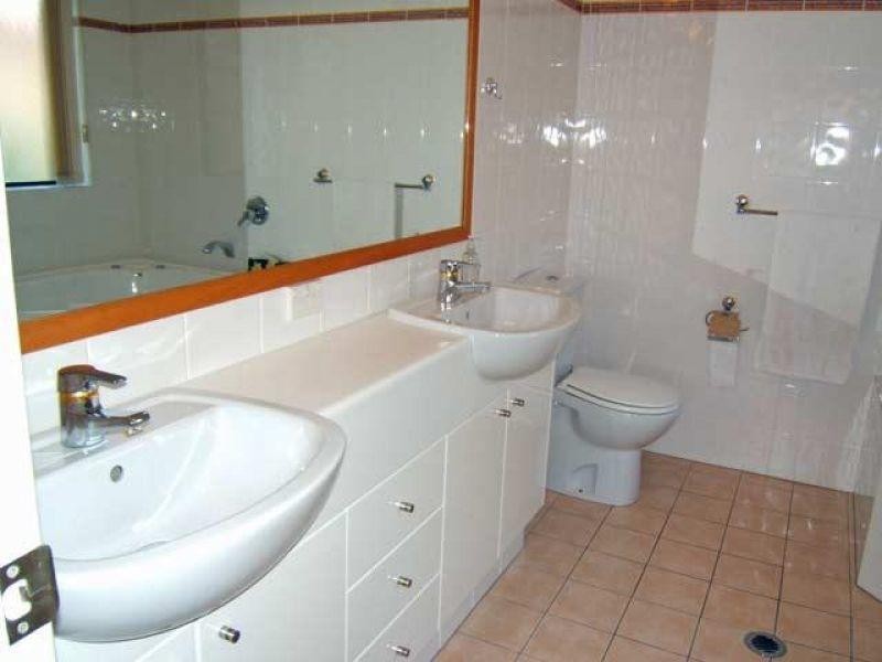 85 Palm Meadows Drive, Carrara QLD 4211