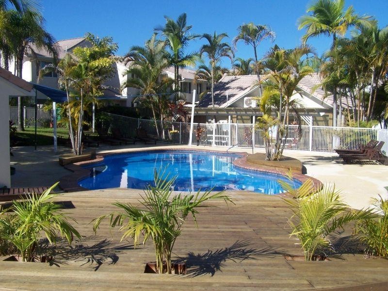 2 Coolgardie Street, Elanora QLD 4221