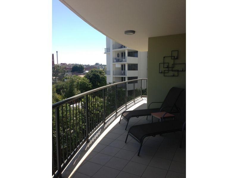 1035/18 Manning Street, Milton QLD 4064