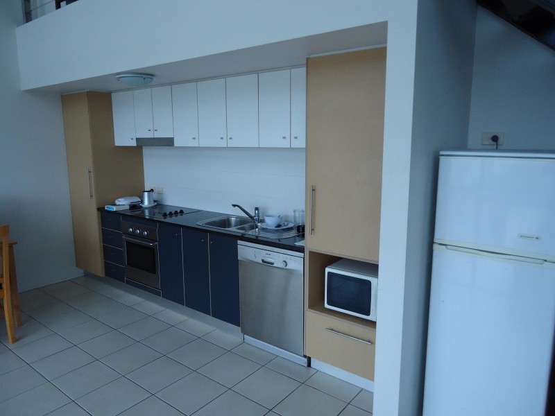 15 Goodwin Street, Kangaroo Point QLD 4169