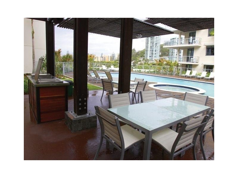 1128/1 Ocean Street, Burleigh Heads QLD 4220