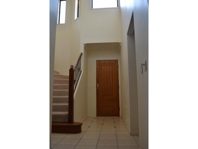 15 Mews W/99-101 Heeb Street, Benowa QLD 4217