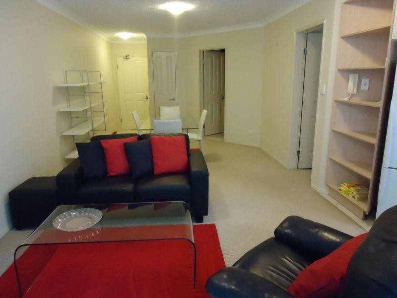 16 Markeri Street, Mermaid Beach QLD 4218