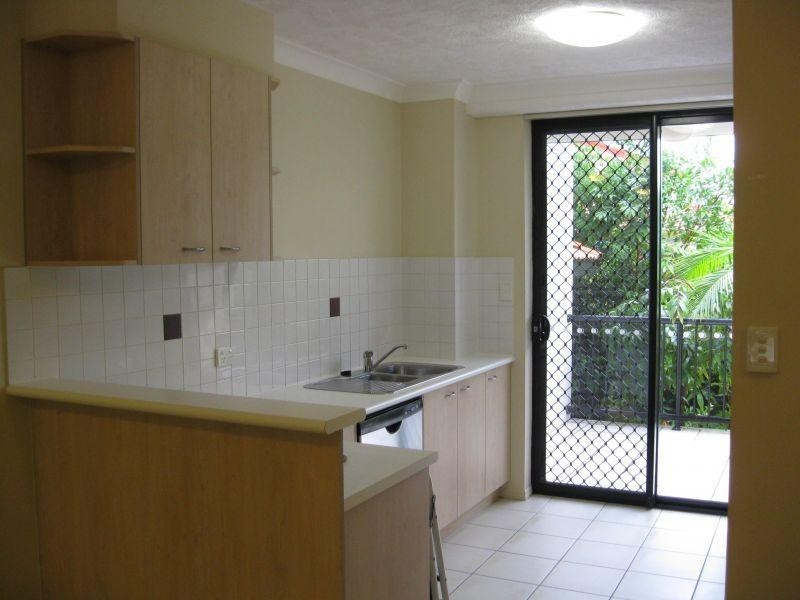 16 Markeri Street, Mermaid Beach QLD 4218