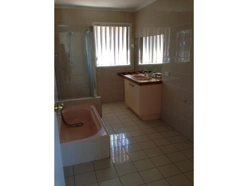 5 Petherbridge Avenue, Merrimac QLD 4226