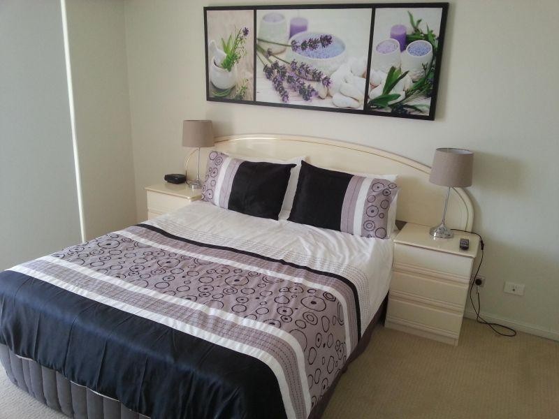 70/1-9 Hughes Avenue, Main Beach QLD 4217