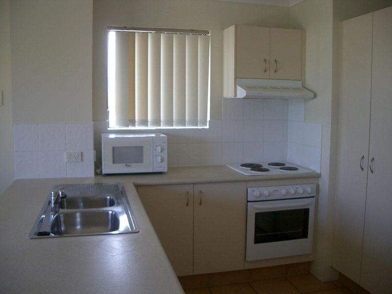 Unit/18/16-26 Waverley Street, Southport QLD 4215