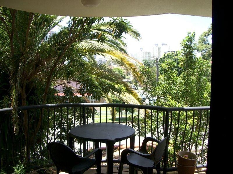 Unit/18/16-26 Waverley Street, Southport QLD 4215