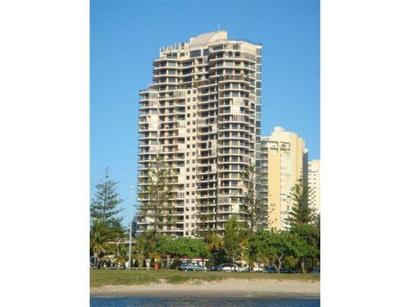 22 Montgomery Avenue, Main Beach QLD 4217