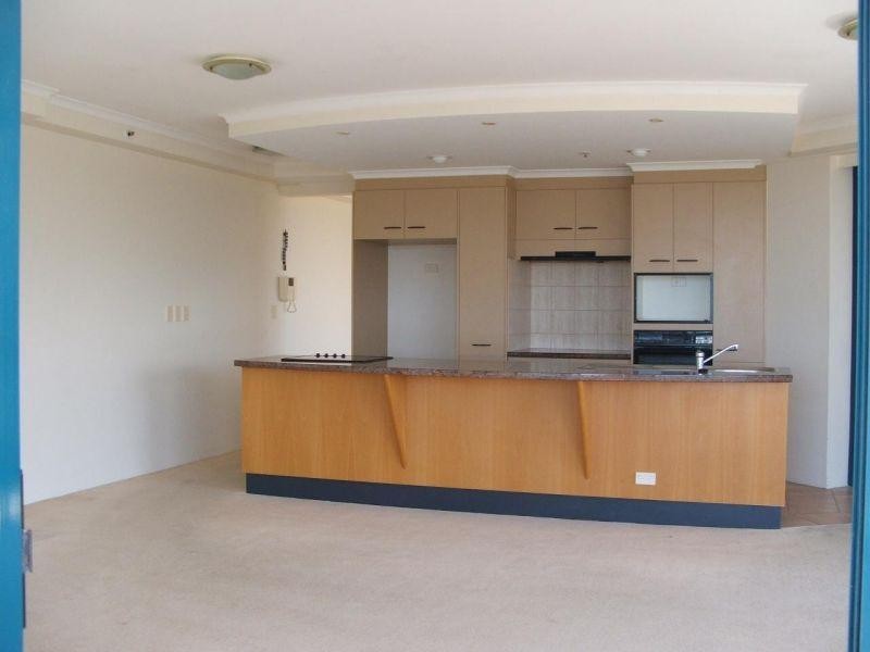 22 Montgomery Avenue, Main Beach QLD 4217