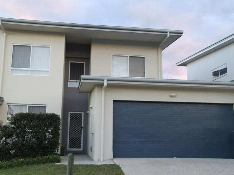 96/1 Sauvignon Parade, Upper Coomera QLD 4209