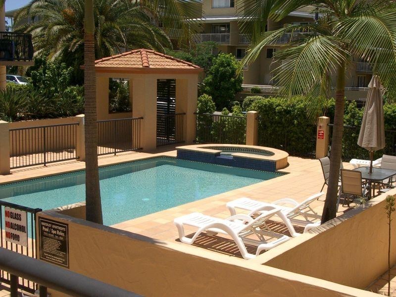 16-26 Waverley Street, Southport QLD 4215