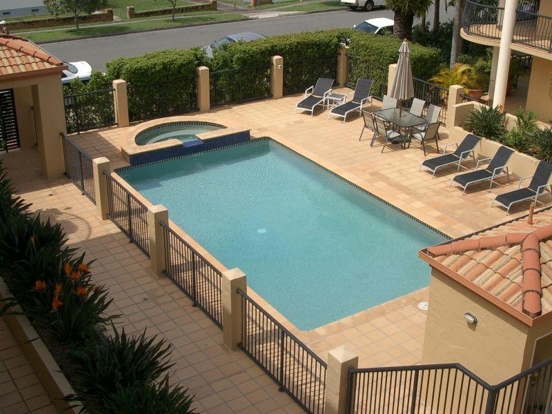 16-26 Waverley Street, Southport QLD 4215