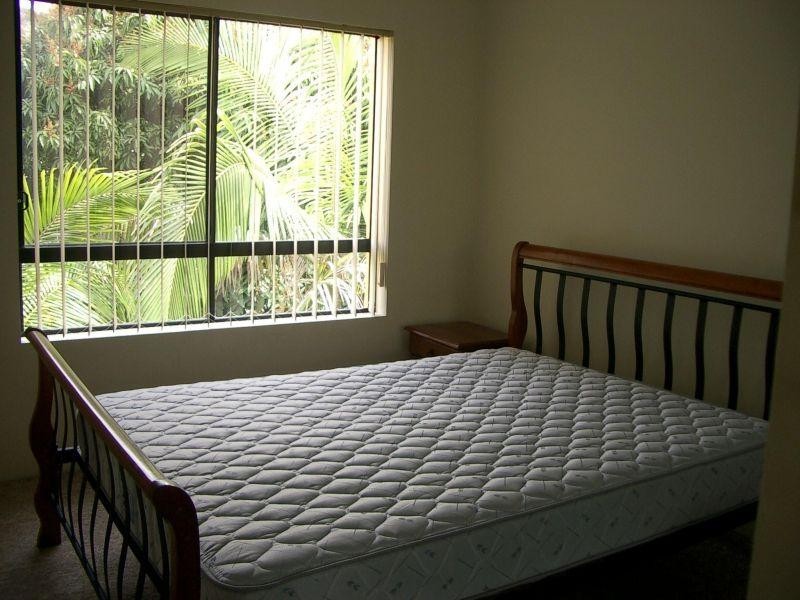 16-26 Waverley Street, Southport QLD 4215