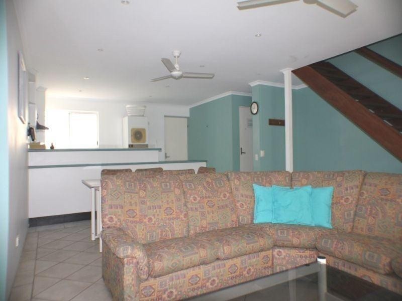 1 Bryce St, Moffat Beach QLD 4551