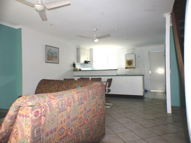1 Bryce St, Moffat Beach QLD 4551