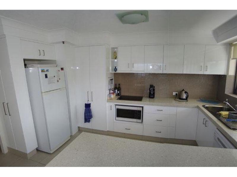 60/45 Hayle Street, Burleigh Heads QLD 4220