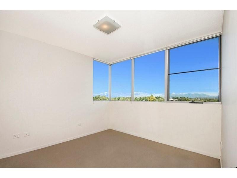 32 Stanley Street, Townsville City QLD 4810