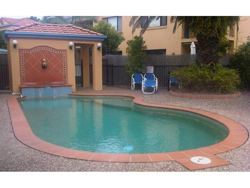 2 Concord Circuit, Robina QLD 4226