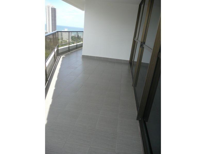 18 Commodore Drive, Main Beach QLD 4217