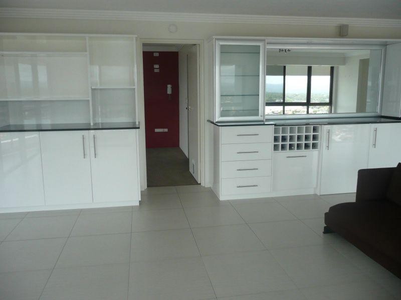 18 Commodore Drive, Main Beach QLD 4217