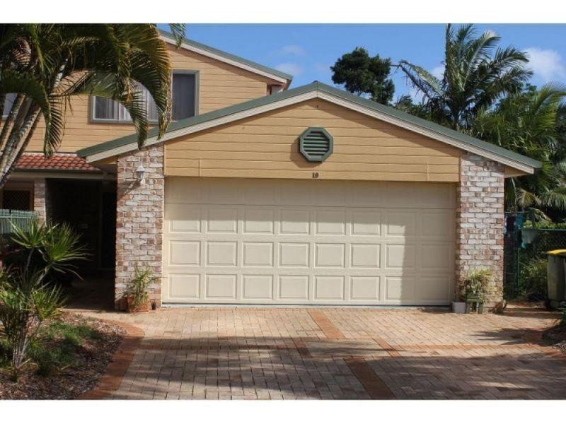 19/4  KoalaTown Rd, Upper Coomera QLD 4209