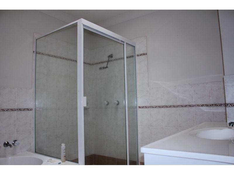 19/4  KoalaTown Rd, Upper Coomera QLD 4209