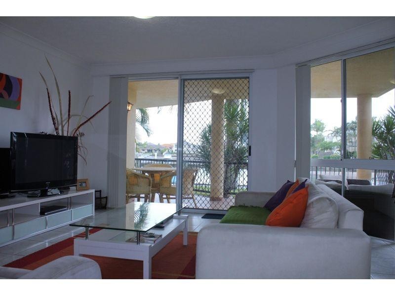 13/41a Broadwater Street, Runaway Bay QLD 4216