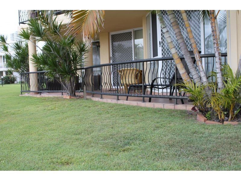 13/41a Broadwater Street, Runaway Bay QLD 4216