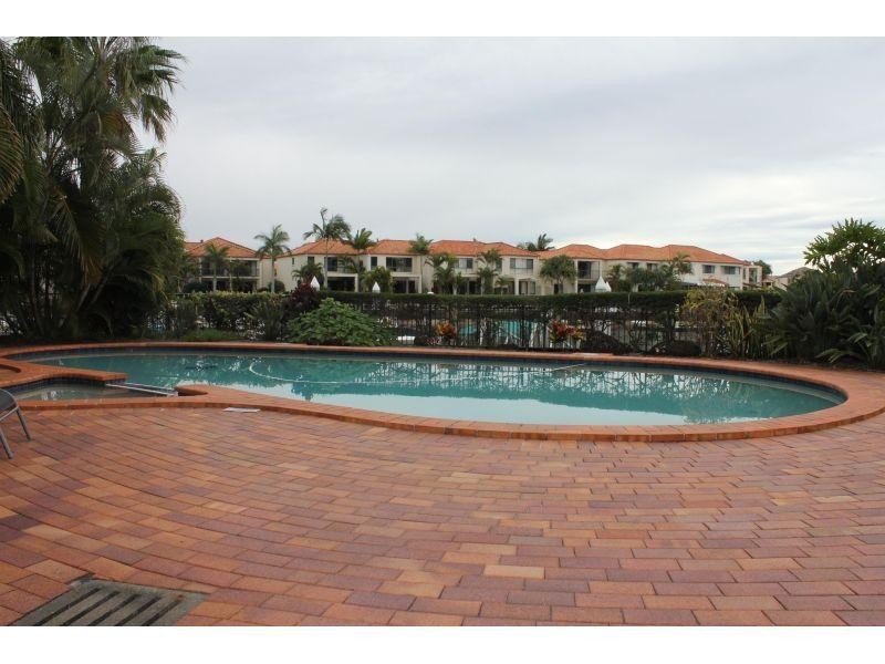 13/41a Broadwater Street, Runaway Bay QLD 4216