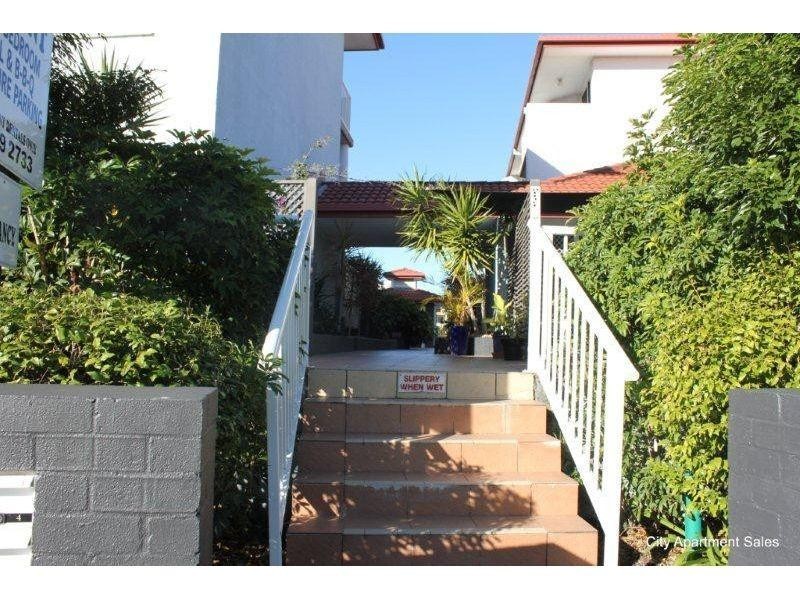 19/75 Bayview Street, Runaway Bay QLD 4216