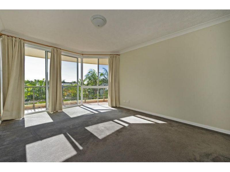 33/41a Broadwater Street, Runaway Bay QLD 4216